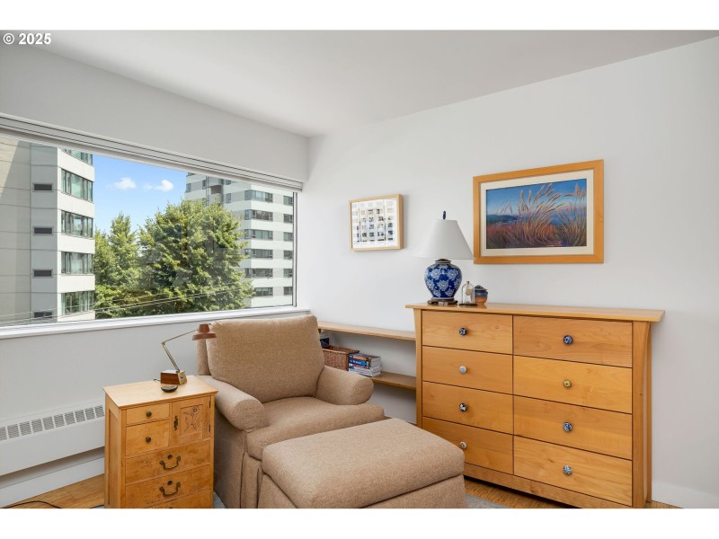 Bedroom, Primary