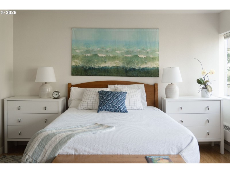 Bedroom, Primary