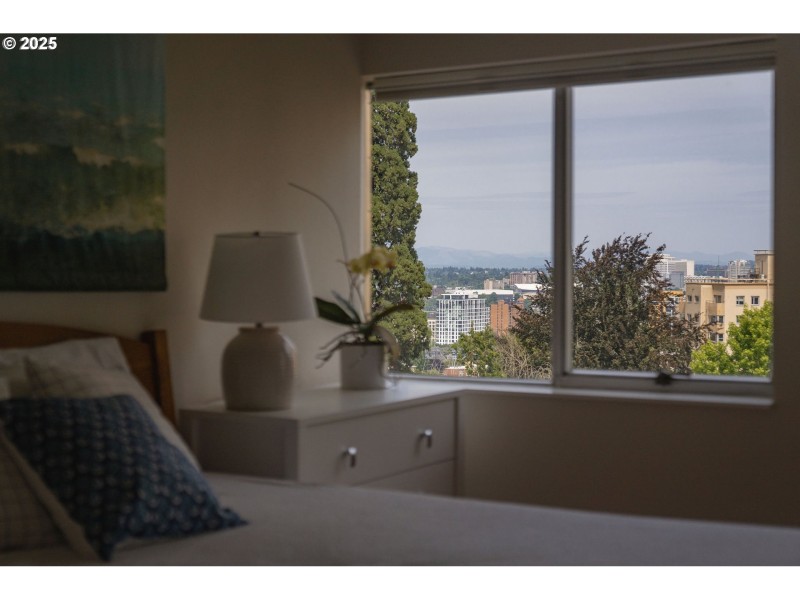 Bedroom, Primary