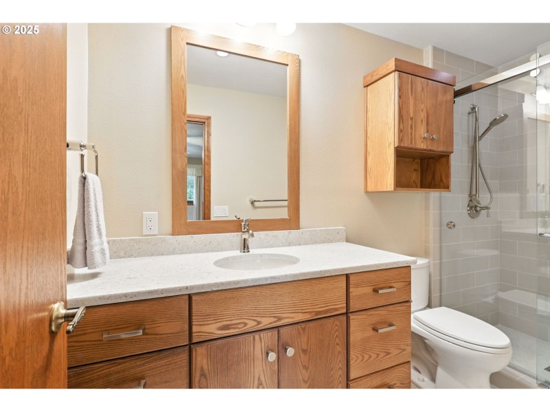 Bathroom, Attached
