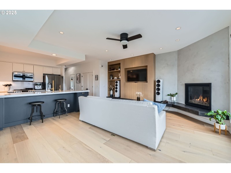 Kitchen/Family Room