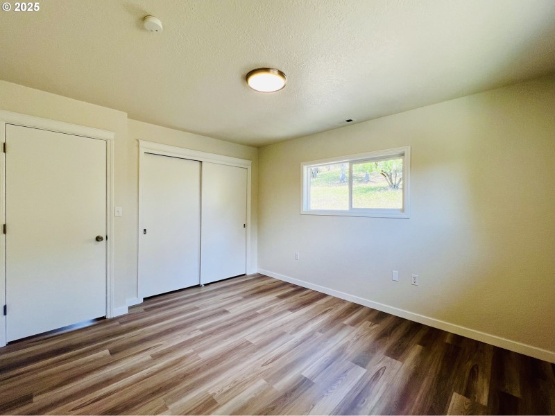 Bedroom, Primary