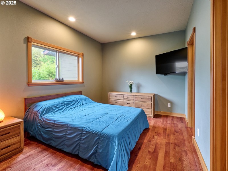 Bedroom, Owner's Suite