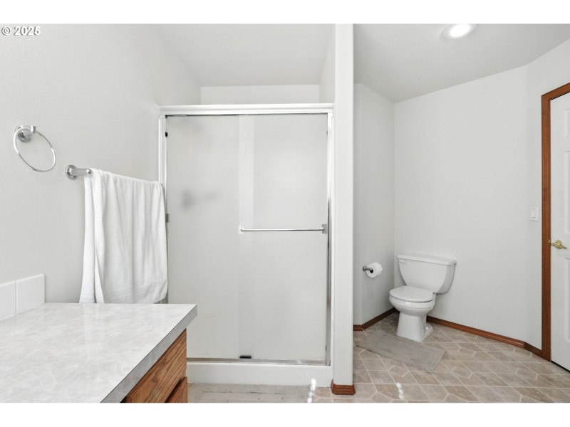 Bathroom, Attached
