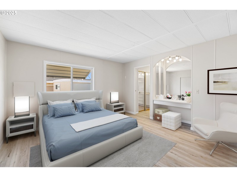 Bedroom, Primary