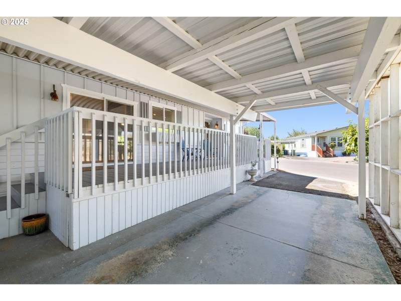 Carport