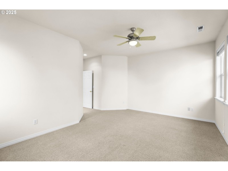 Bedroom, Primary