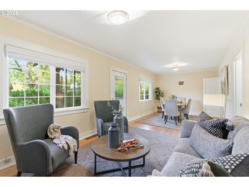 Living Room/Dining Room