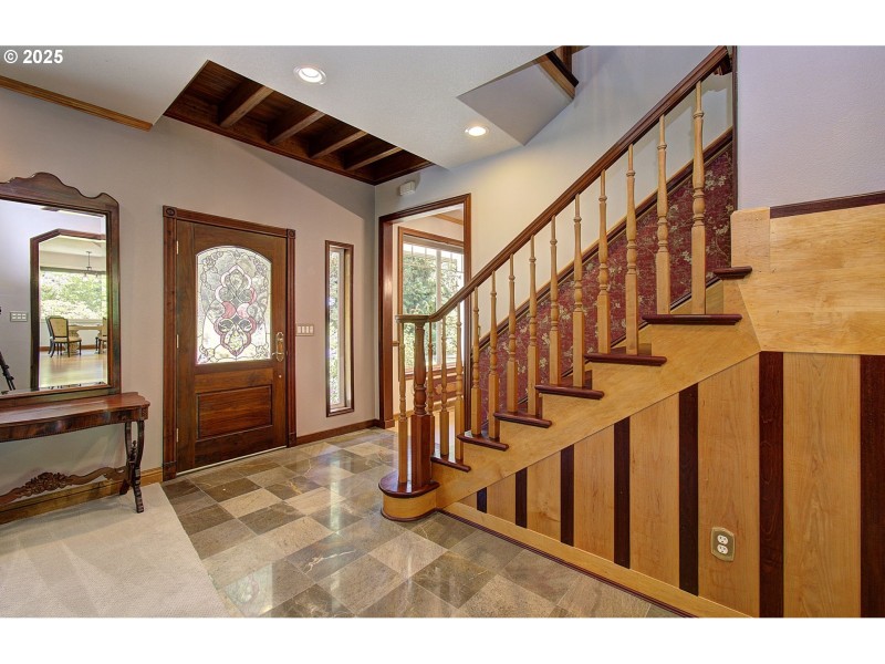 Entrance/Foyer