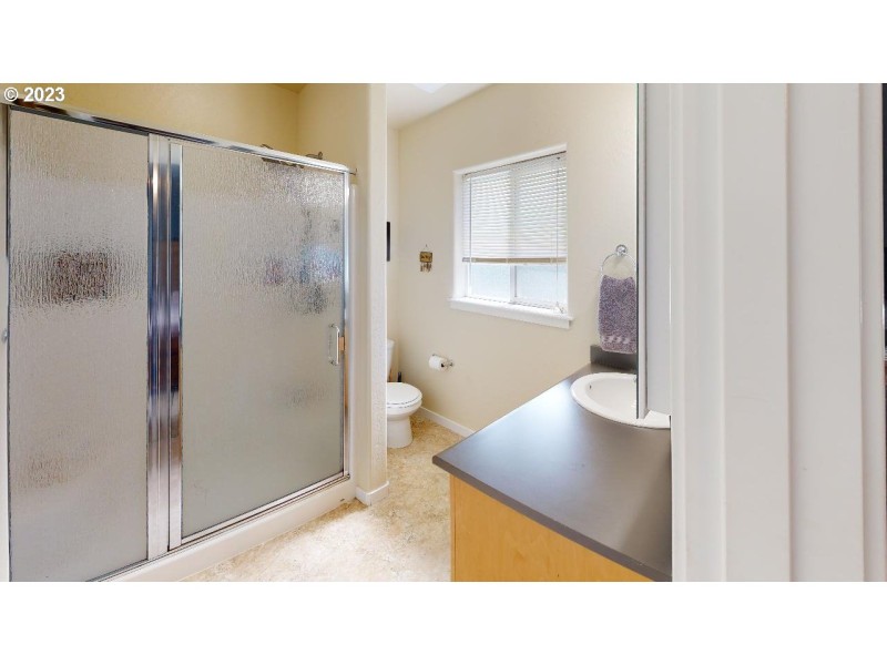 Bathroom, Attached