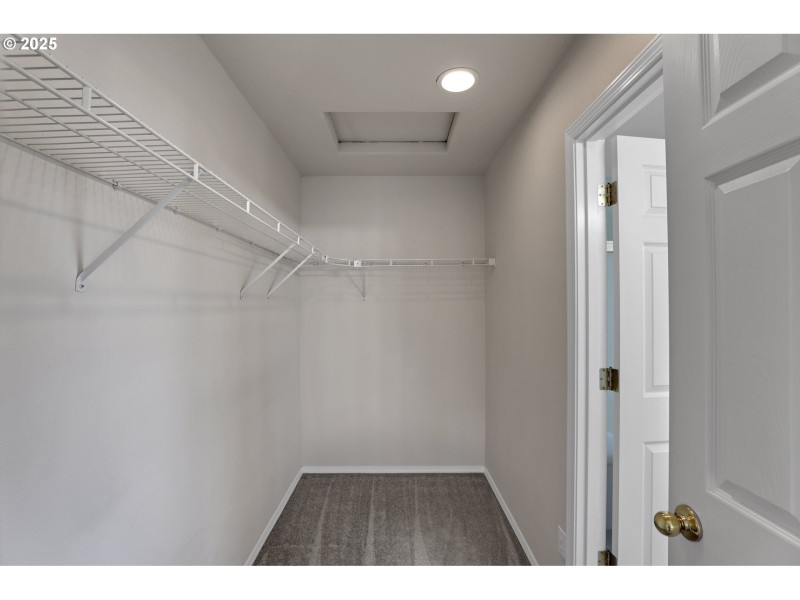 Bedroom, Primary