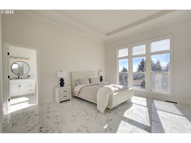 Bedroom, Owner's Suite