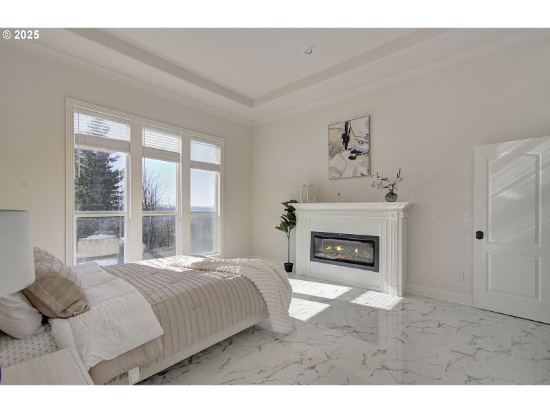 Bedroom, Owner's Suite
