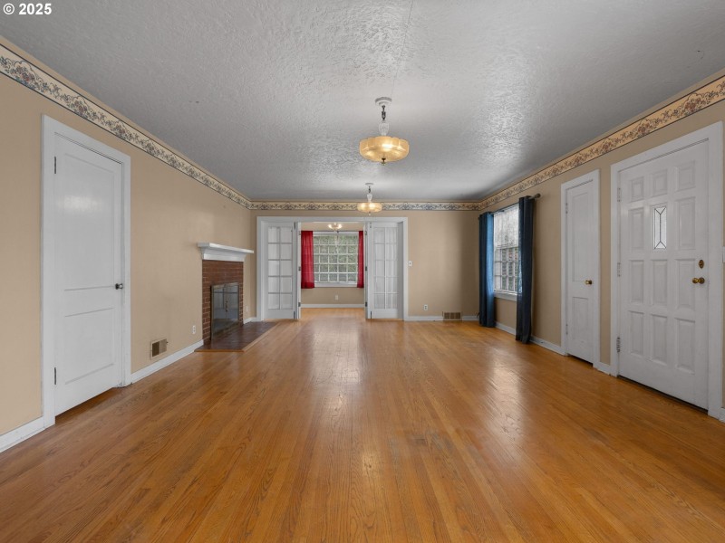 Living Room/Dining Room
