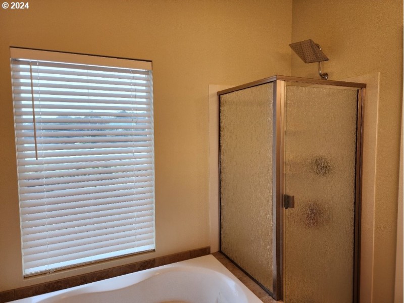 Bathroom, Attached