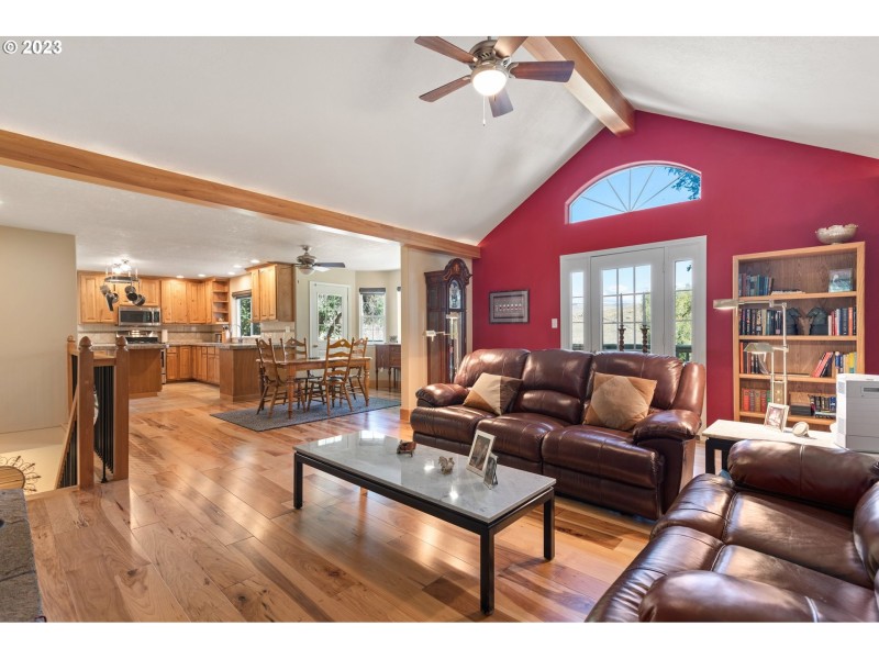 Living Room/Dining Room