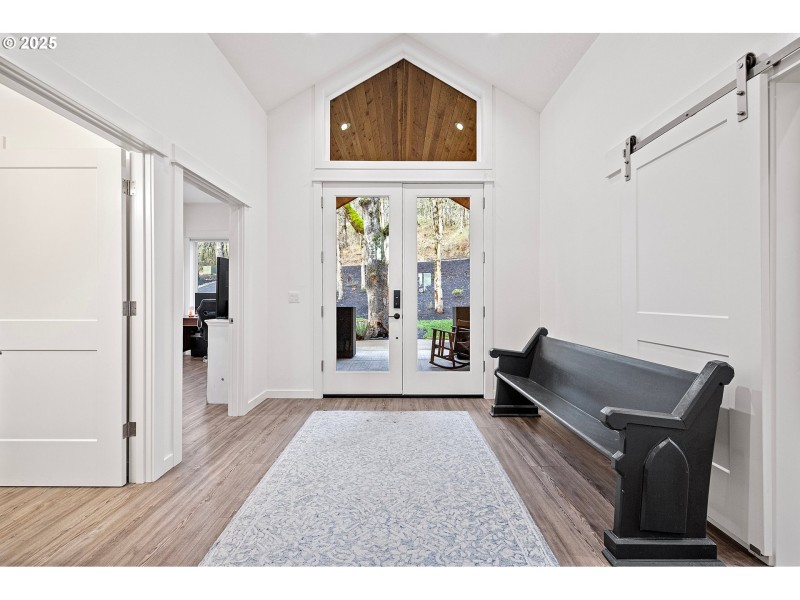 Entrance/Foyer