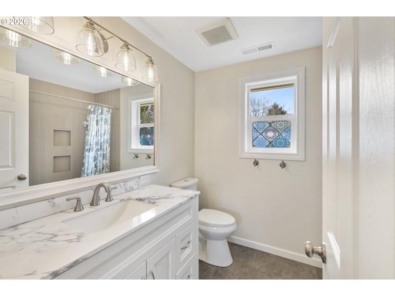 Owner's Suite Bathroom