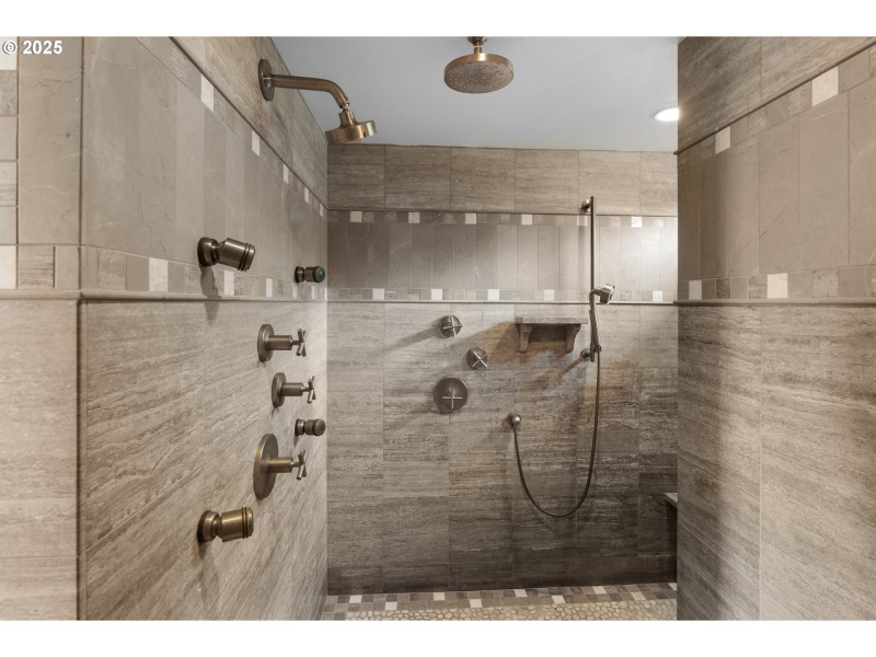 Bathroom, Attached