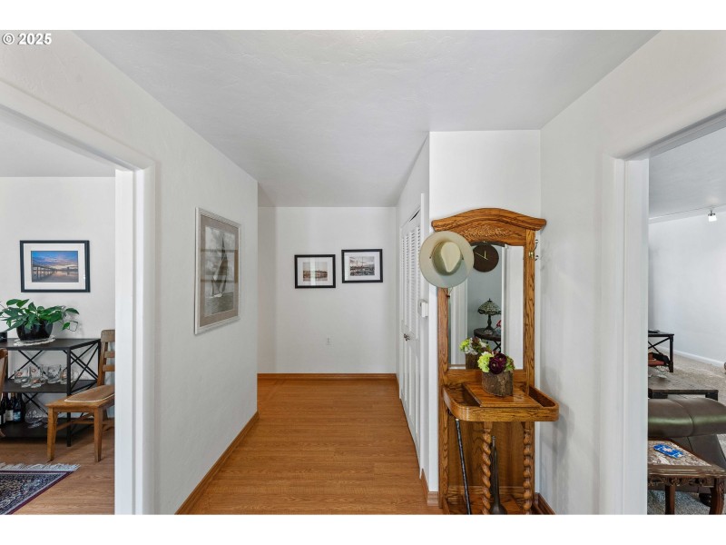 Entrance/Foyer