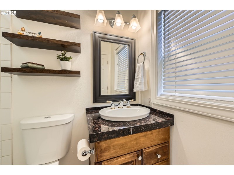 Bathroom, Attached