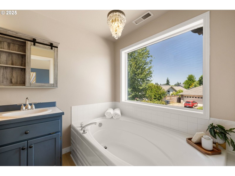 Bathroom, Attached