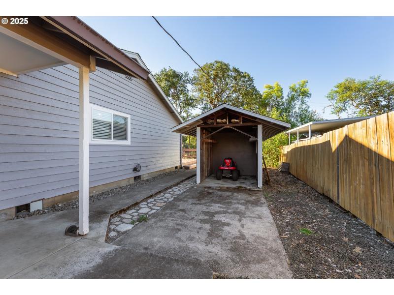 Shed