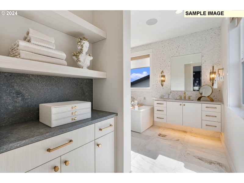 Owner's Suite Bedroom
