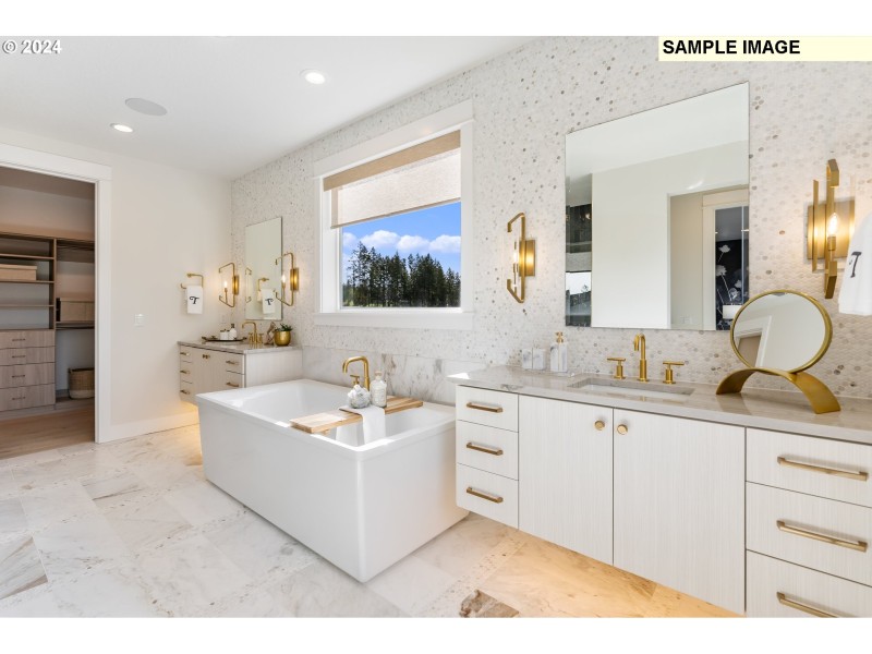 Owner's Suite Bathroom