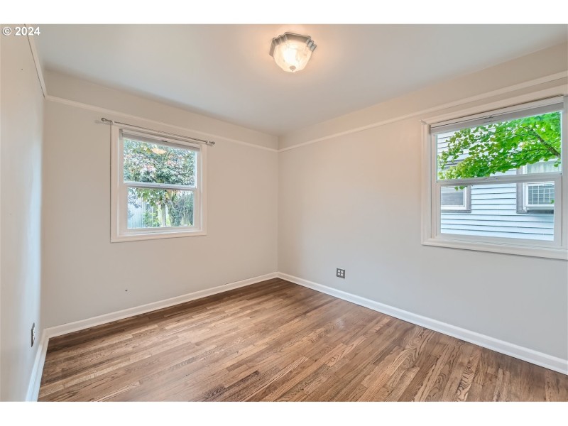 Bedroom, Primary
