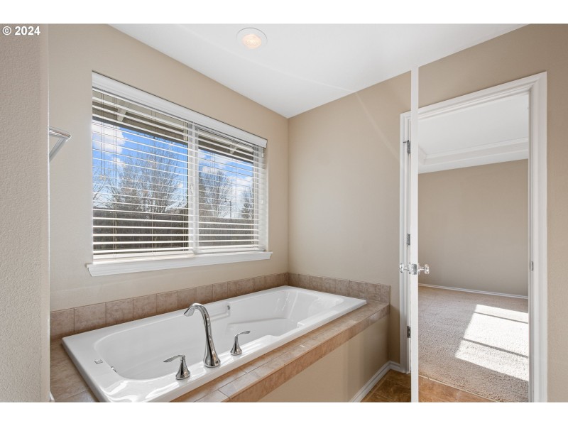 Bathroom, Attached