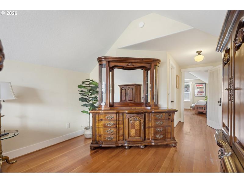 Bedroom, Owner's Suite