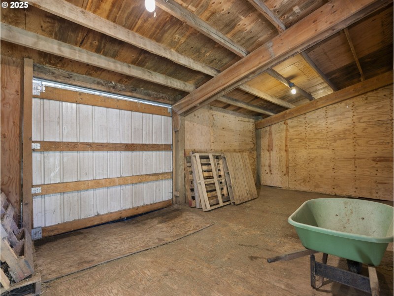 Barn
