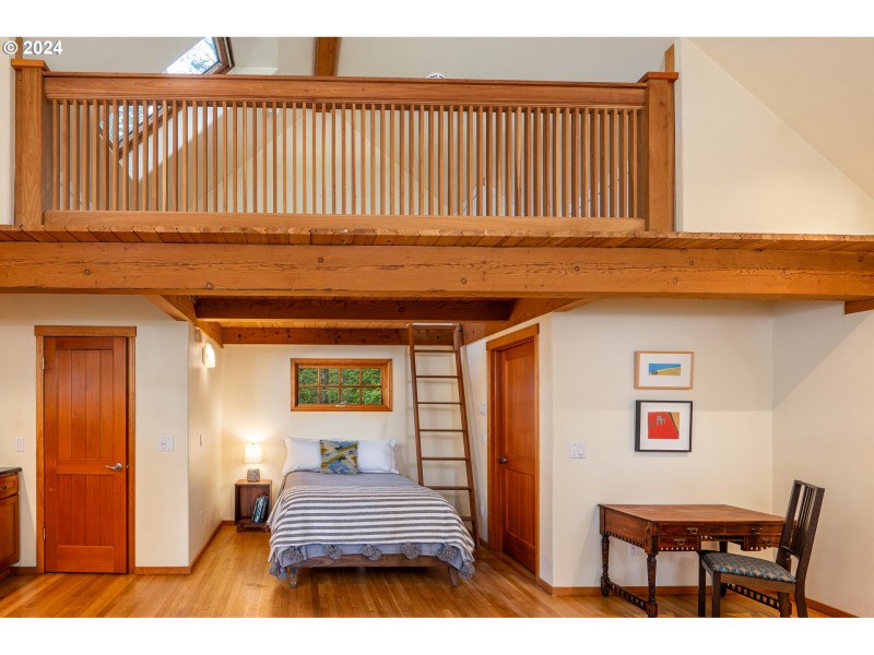 Guest Quarters