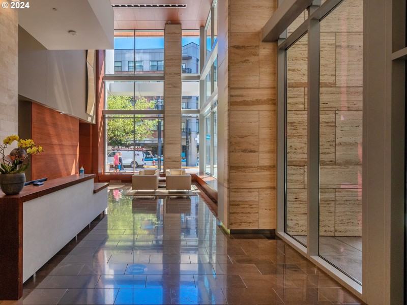 Entrance/Foyer