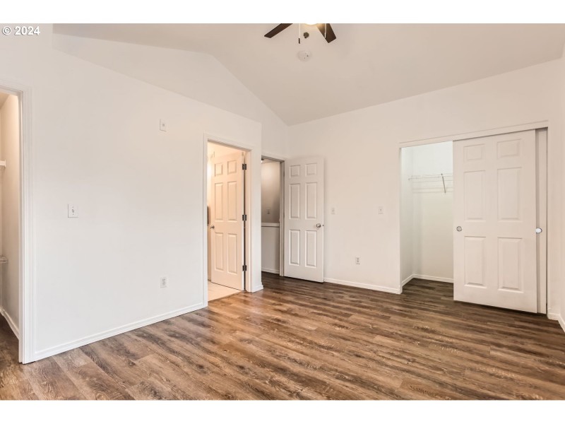 Bedroom, Primary