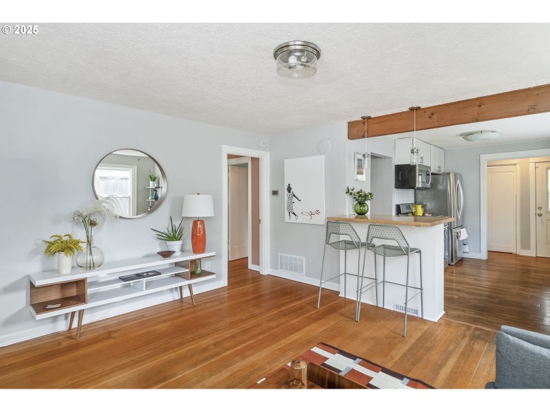 Kitchen/Living Room