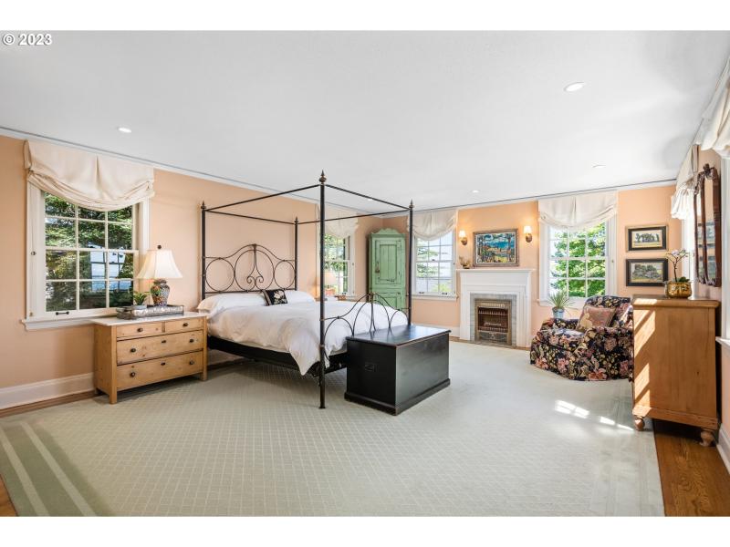 Bedroom, Owner's Suite