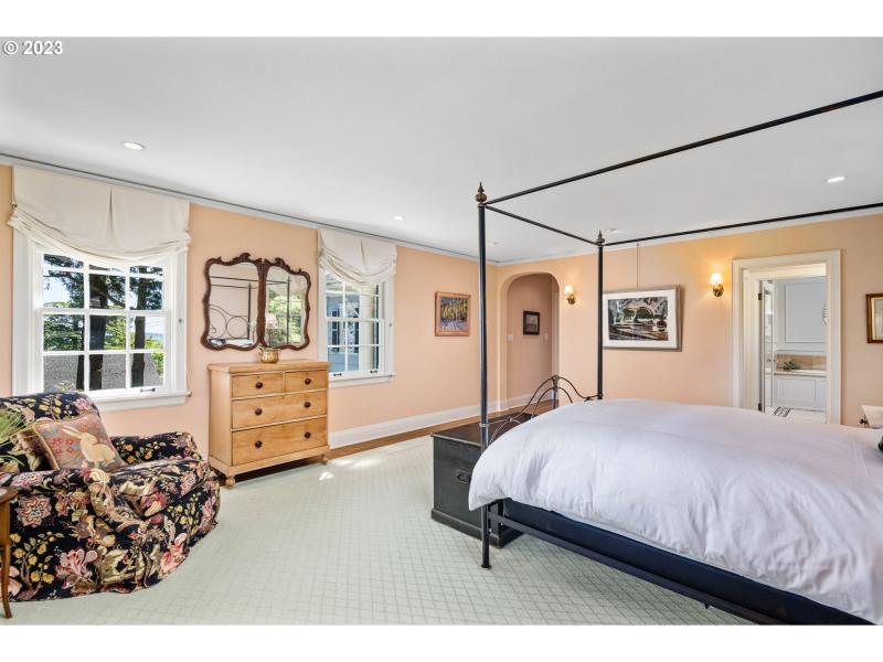 Bedroom, Owner's Suite