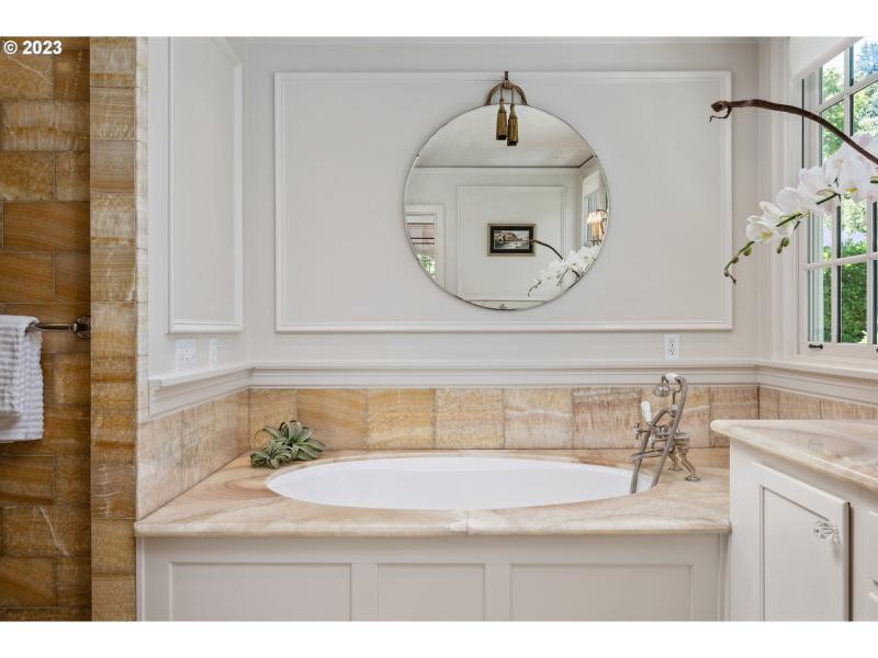 Owner's Suite Bathroom