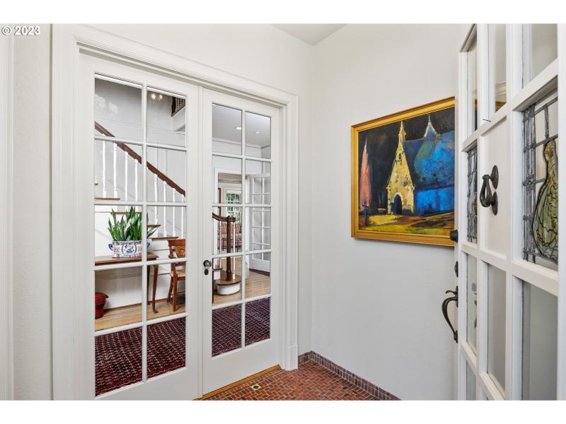 Entrance/Foyer