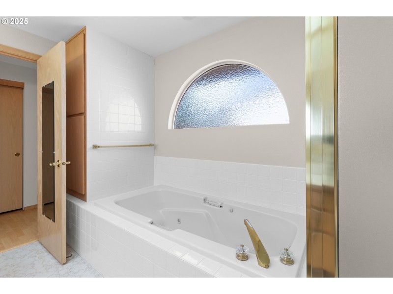 Bathroom, Attached