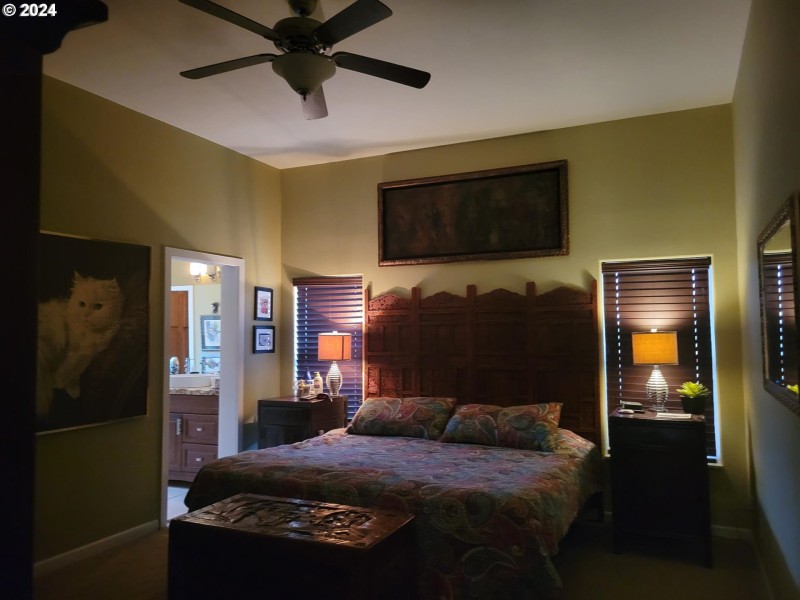 Bedroom, Owner's Suite
