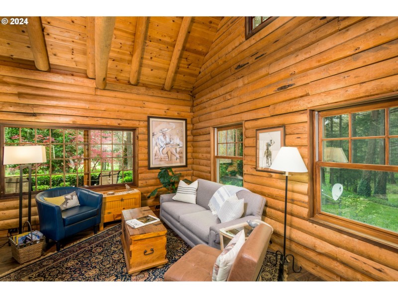 Guest Quarters
