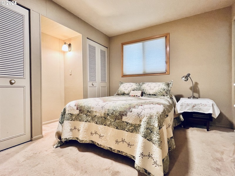 Bathroom, Attached