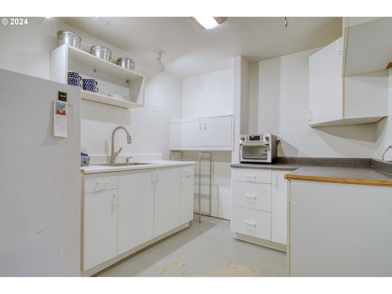 Wet Bar