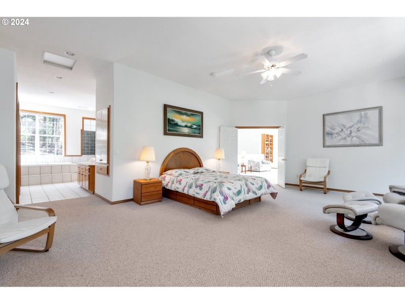 Bedroom, Owner's Suite