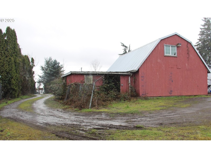 Barn