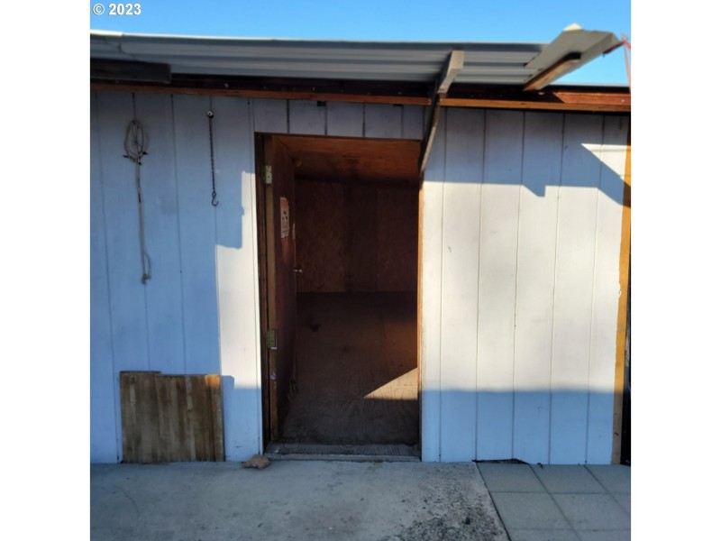 Shed