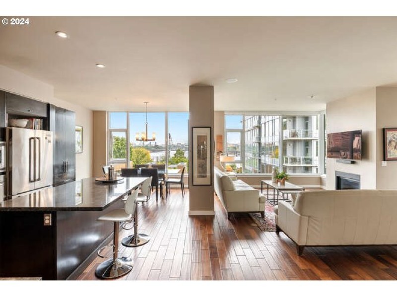 Kitchen/Living Room